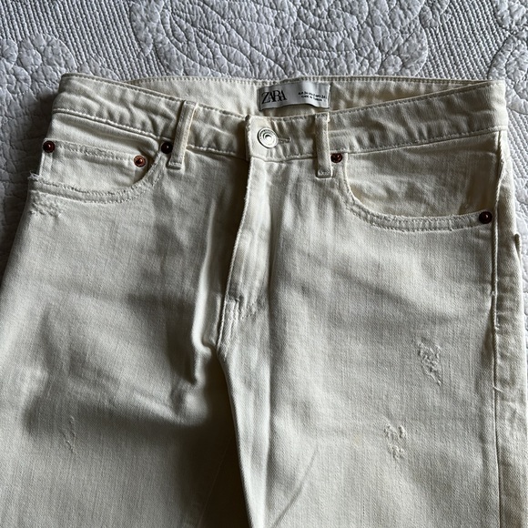 White Ripped Zara Jeans - Picture 2 of 4